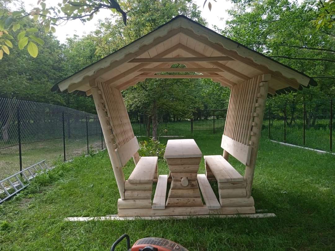 Foișor Rustic din Lemn - Model Decorativ din Lemn Masiv - imagine 3