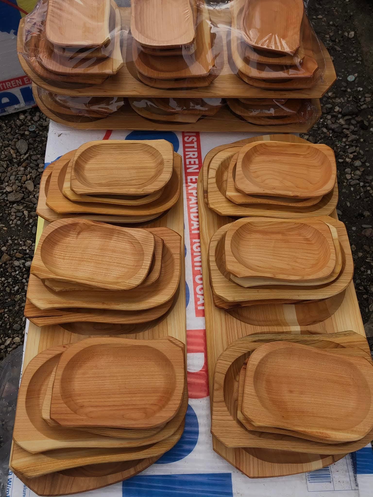 Set Rustic de Platouri din Lemn – Servire cu Stil Tradițional - imagine 6