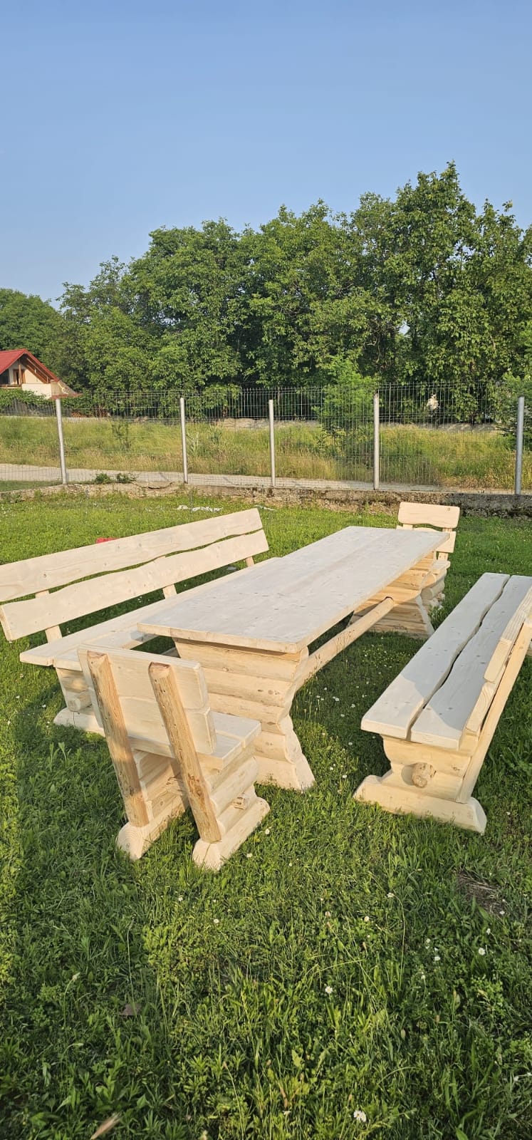 Set Rustic cu Masă și Bănci – Model Clasic cu Picioare Suprapuse - imagine 11