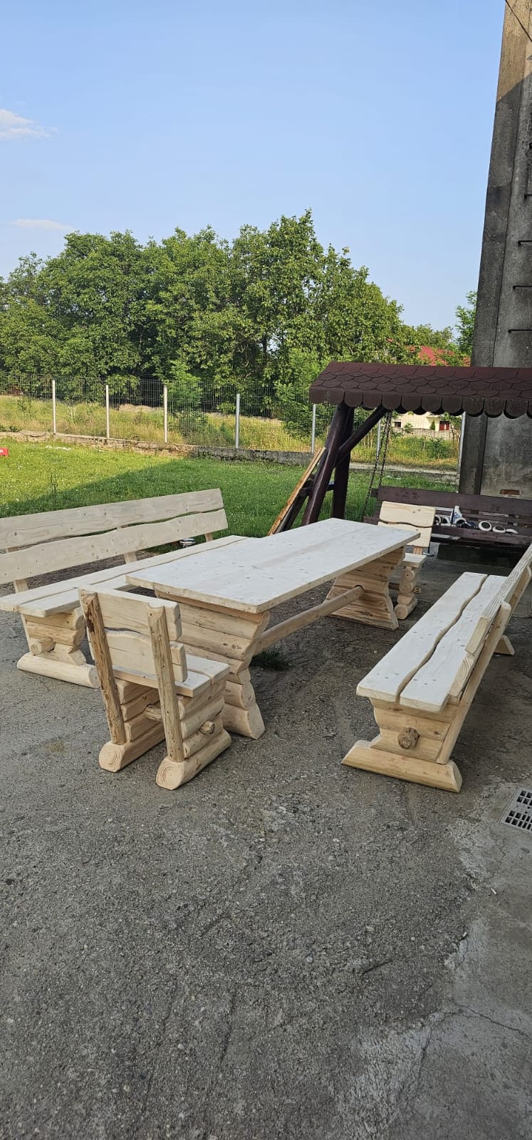 Set Rustic cu Masă și Bănci – Model Clasic cu Picioare Suprapuse - imagine 10