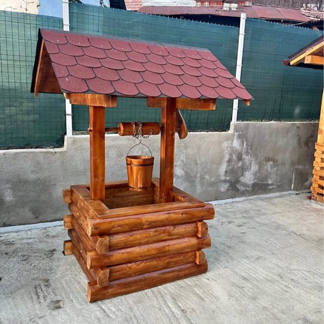 Fântână Decorativă Rustică din Lemn Masiv